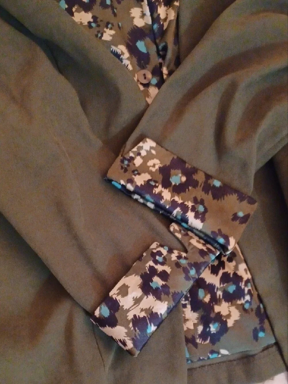 Women's Olive Green Button-Down Shirt with Attached Jacket - Picture 4 of 9